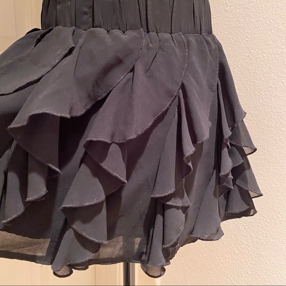 Black party skirt - Picture 2 of 3